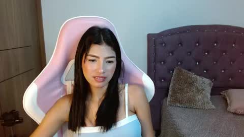 Hailey online show from 03.05.25