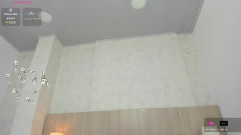 Snapshot of skinny_isabela chatting on 11.15.25 Isabela online show from 11.15.25