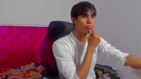 sam online show from 05.10.26