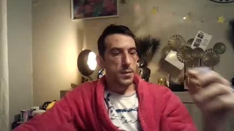 SkinnyBigCock2 online show from 12.31.24