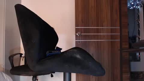 Snapshot of skinnyflak7 chatting on 02.14.26 jesica online show from 02.14.26