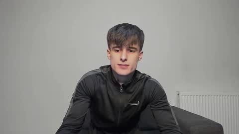 skinnyguywithbigd online show from 09.10.25