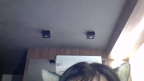 skinnykittencam online show from 04.12.26