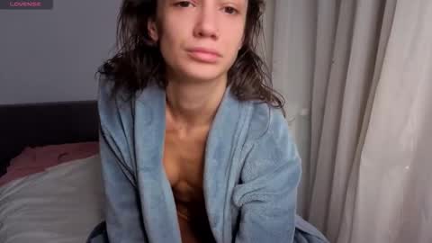 SkinnyMode online show from 10.16.25