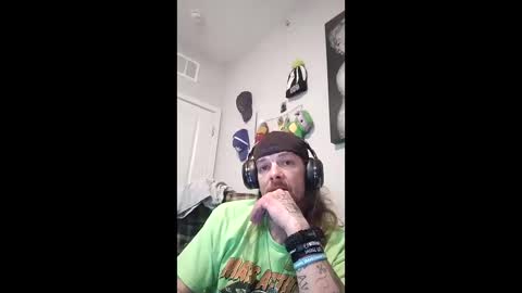 Snapshot of skitzothaklown86 chatting on 05.12.26 skitzothaklown86 online show from 05.12.26
