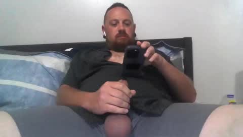 Snapshot of skram1987 chatting on 10.18.25 skram1987 online show from 10.18.25