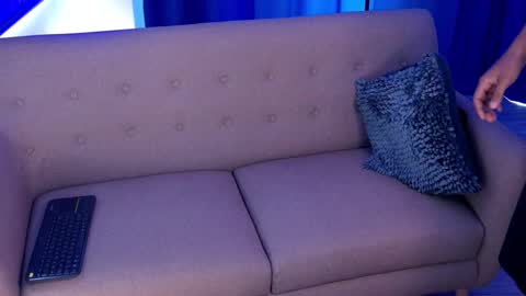 Liam Vokov online show from 10.28.25