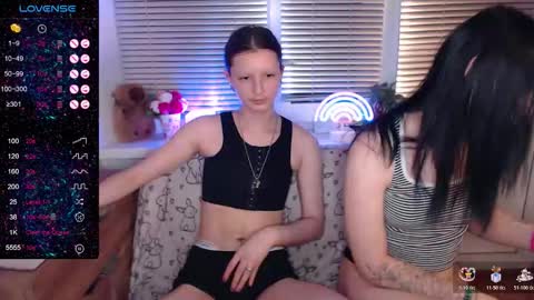 Snapshot of sky9669 chatting on 10.24.25 Iska Im genderfluid theyheshenot use ht have reasons and Mia my t-gf sheher online show from 10.24.25