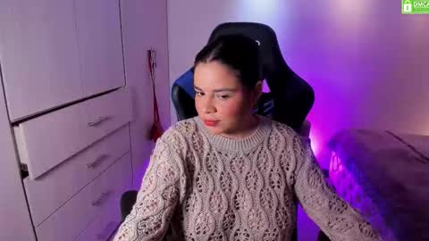 Snapshot of sky___blue chatting on 11.05.25 Sky Independent model WISH LIST online show from 11.05.25