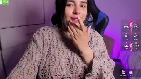 Snapshot of sky___blue chatting on 11.20.25 Sky Independent model WISH LIST online show from 11.20.25