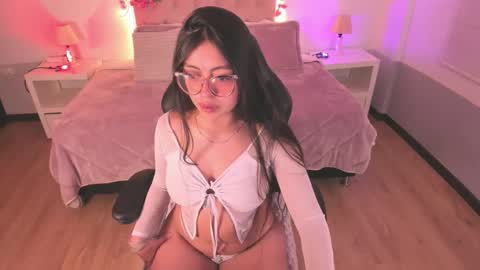 Hanna  online show from 10.12.25