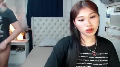 Snapshot of sky_fox_sweetxx chatting on 01.21.25    online show from 01.21.25