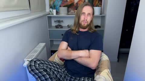 sky_guy25 online show from 04.18.26