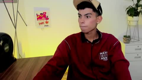 Snapshot of sky_jules chatting on 10.12.25 Daniel online show from 10.12.25