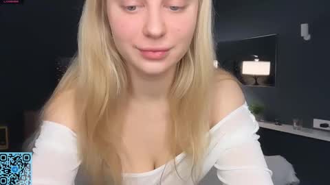 Skye online show from 12.15.25