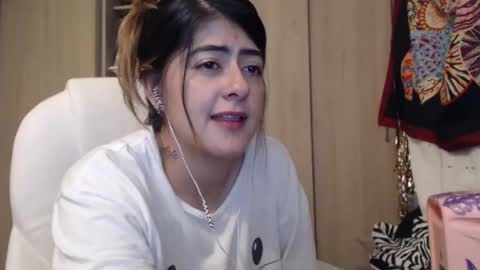 Snapshot of skyler1195 chatting on 02.01.25 Skyler online show from 02.01.25