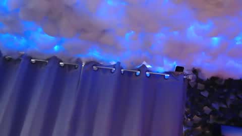 Snapshot of skyonetoo3 chatting on 03.07.25 skyonetoo3 online show from 03.07.25