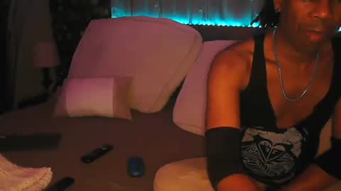 Snapshot of skyonetoo3 chatting on 10.31.25 skyonetoo3 online show from 10.31.25