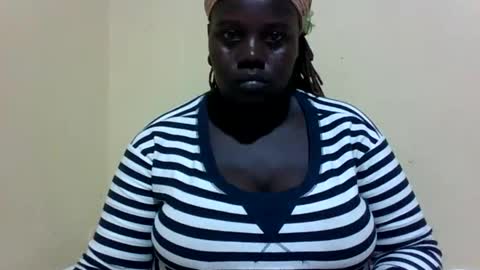 Snapshot of skyra1 chatting on 12.15.24 skyra1 online show from 12.15.24