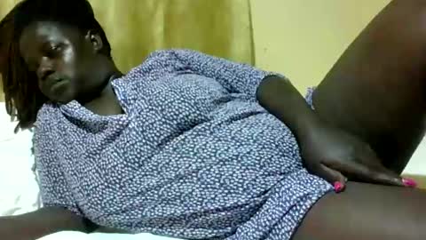 Snapshot of skyra1 chatting on 01.18.25 skyra1 online show from 01.18.25