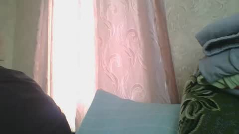 Snapshot of skyressie333 chatting on 10.27.25 skyressie333 online show from 10.27.25