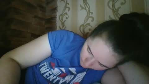 Snapshot of skyressie333 chatting on 11.18.25 skyressie333 online show from 11.18.25