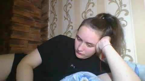 Snapshot of skyressie333 chatting on 11.22.25 skyressie333 online show from 11.22.25