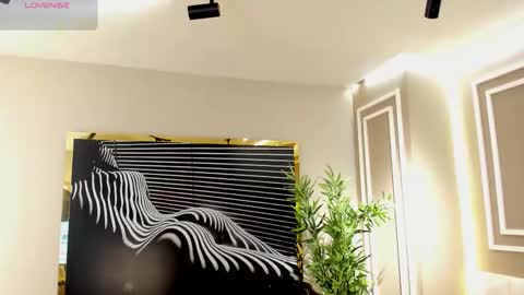 Snapshot of skyylee_ chatting on 11.29.25 abby online show from 11.29.25