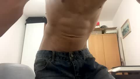 Snapshot of slabyhrac chatting on 01.28.25 slabyhrac online show from 01.28.25