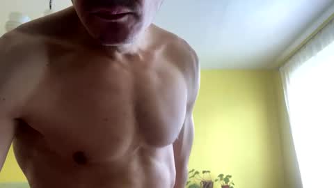 Snapshot of slabyhrac chatting on 02.13.25 slabyhrac online show from 02.13.25