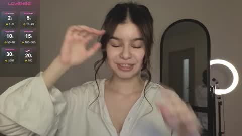 Snapshot of sladkoezka chatting on 09.17.25 Katya online show from 09.17.25