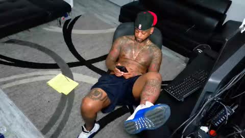 Snapshot of slangondemhoes chatting on 12.19.25 nasty twitter KASHCARTERATL online show from 12.19.25