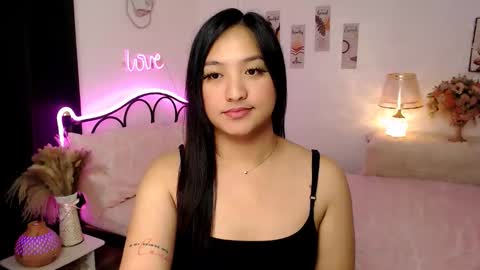 Snapshot of slave_amanda69 chatting on 10.23.25 Queen Cyrine online show from 10.23.25