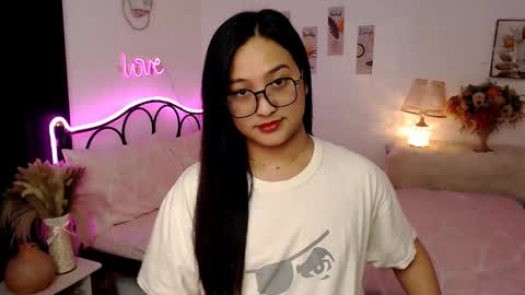 Snapshot of slave_amanda69 chatting on 11.12.25 Queen Cyrine online show from 11.12.25