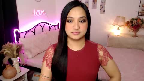 Snapshot of slave_amanda69 chatting on 11.18.25 Queen Cyrine online show from 11.18.25