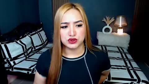 Queen Cyrine online show from 06.16.26