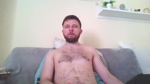Snapshot of slaveboy32bi chatting on 03.01.25 slave boy perwers bdsmFEMDOM online show from 03.01.25