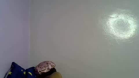 Snapshot of slim_alicia chatting on 09.29.25 Alicia online show from 09.29.25