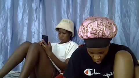 Snapshot of slim_alicia chatting on 11.03.25 Alicia online show from 11.03.25