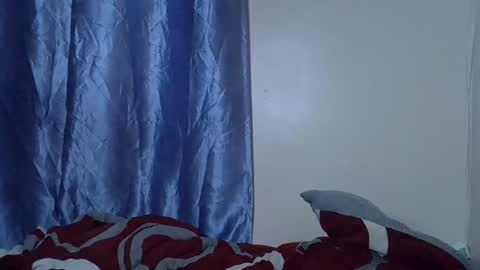 Snapshot of slim_alicia chatting on 11.30.25 Alicia online show from 11.30.25