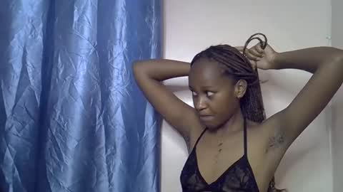 Snapshot of slim_alicia chatting on 12.02.25 Alicia online show from 12.02.25