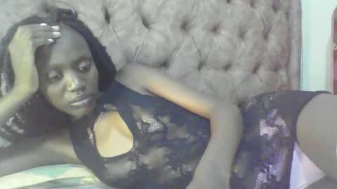 Snapshot of slim_ebony2006 chatting on 09.19.25 Anna online show from 09.19.25