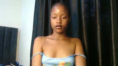 Snapshot of slim_perry chatting on 02.08.26 perry online show from 02.08.26