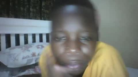 slim_petite_ebony online show from 12.22.24