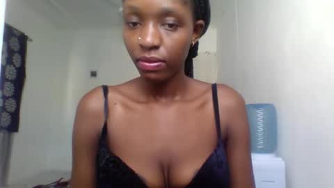 Snapshot of slimandthick1 chatting on 04.21.26 slimandthick1 online show from 04.21.26