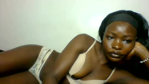 Snapshot of slimdiva chatting on 06.23.26 slimdiva online show from 06.23.26