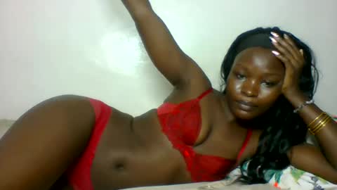 Snapshot of slimdiva chatting on 06.24.26 slimdiva online show from 06.24.26