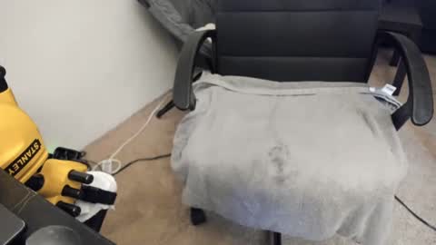 Slimguerrilla online show from 02.25.25