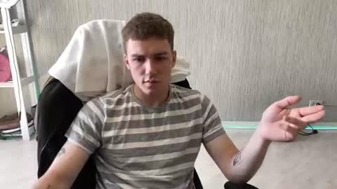 Snapshot of slippery_baby chatting on 06.20.26 Mila online show from 06.20.26