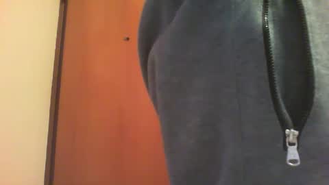 Snapshot of slut_eneemis_slave chatting on 12.04.24 SluttySub online show from 12.04.24